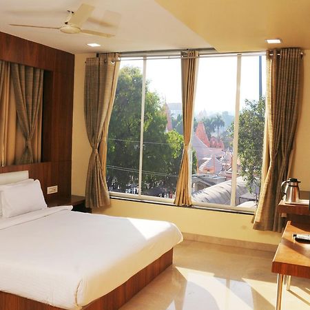 Hotel Shikhar Darshan Удджайн Екстер'єр фото