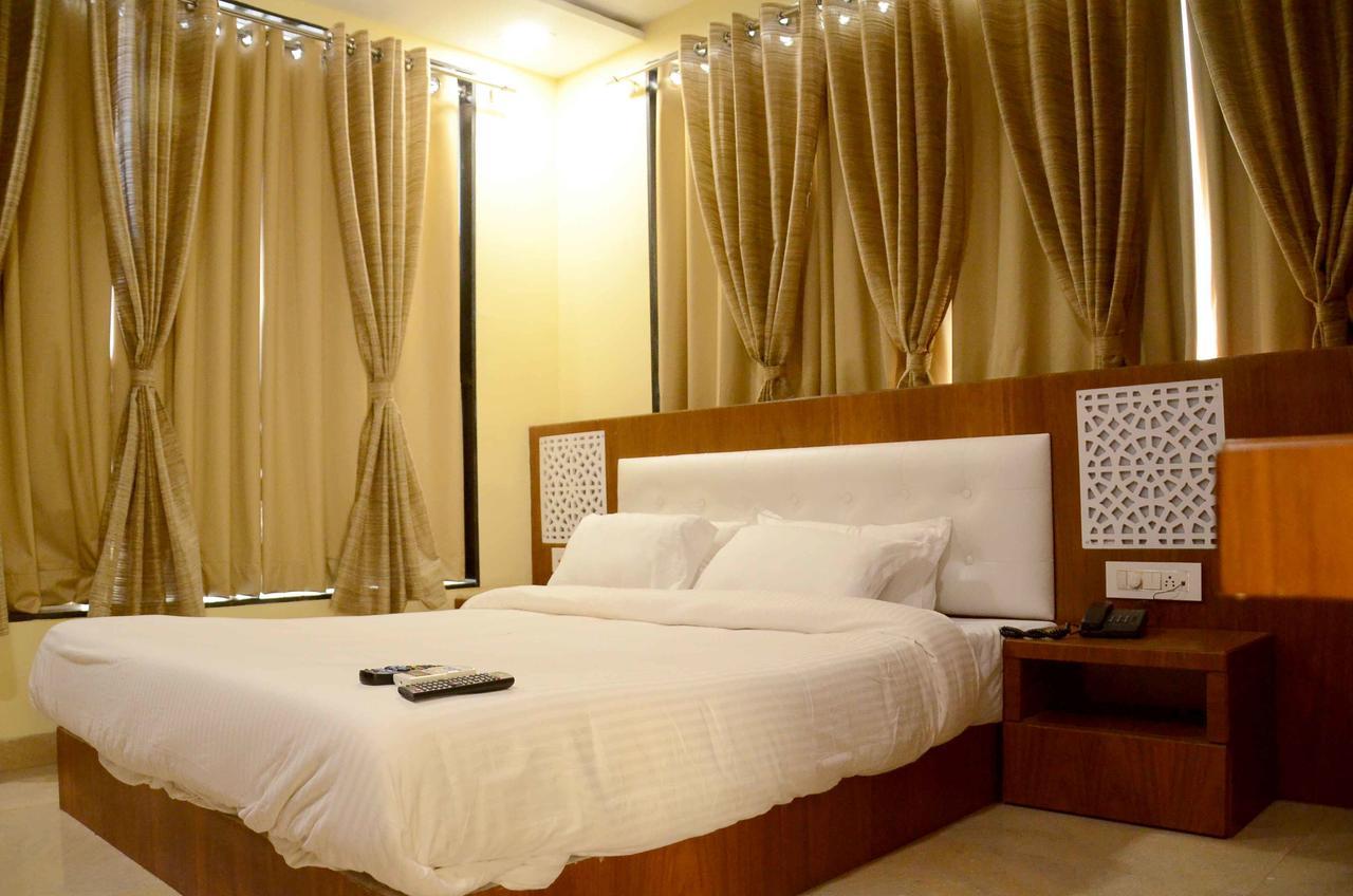 Hotel Shikhar Darshan Удджайн Екстер'єр фото