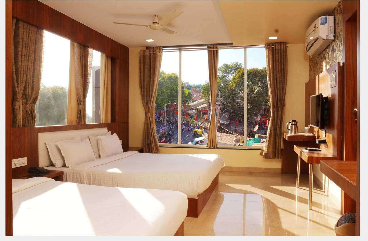 Hotel Shikhar Darshan Удджайн Екстер'єр фото